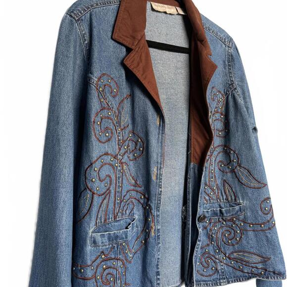 Vintage Western Embroidered Denim Jacket with Brown Collar - Picture 2 of 6